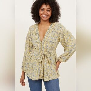 Max Studio Elegant Floral V-Neck Blouse in Yellow